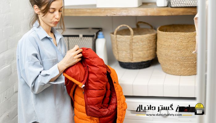 شستشوی لباس کار زمستانی